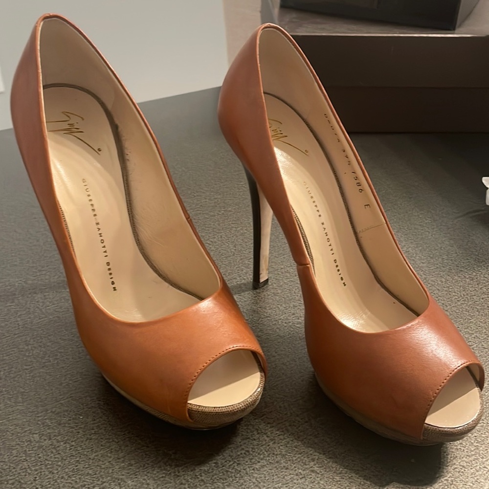Giuseppe Zanotti Design